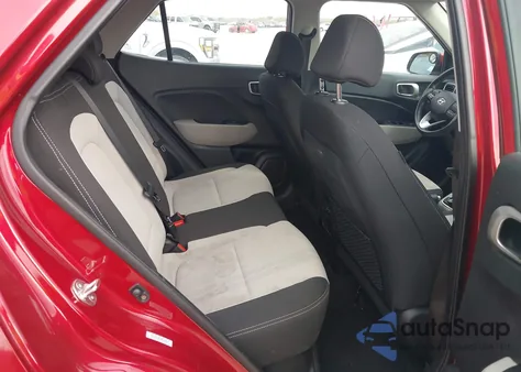 2024 Hyundai Venue Sel z USA, uszkodzony, nr VIN KMHRC8A33RU307248